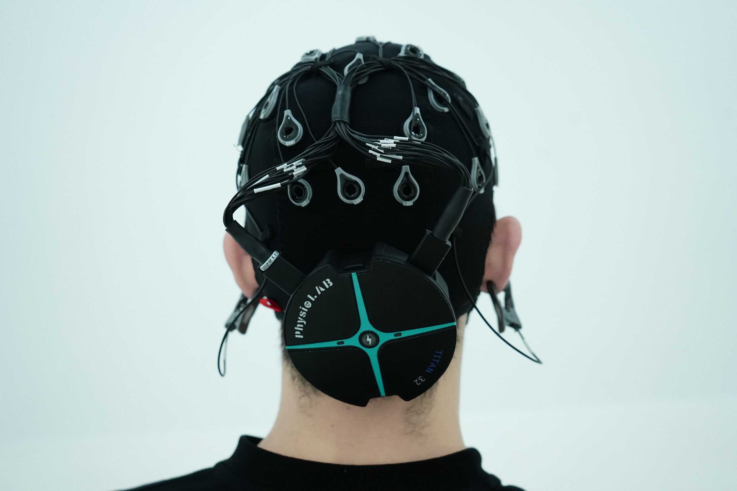 高精度便携式脑电系统Titan - 图片 2